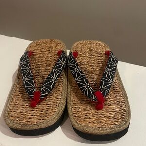 Japanese Zori sandals Size Small. New